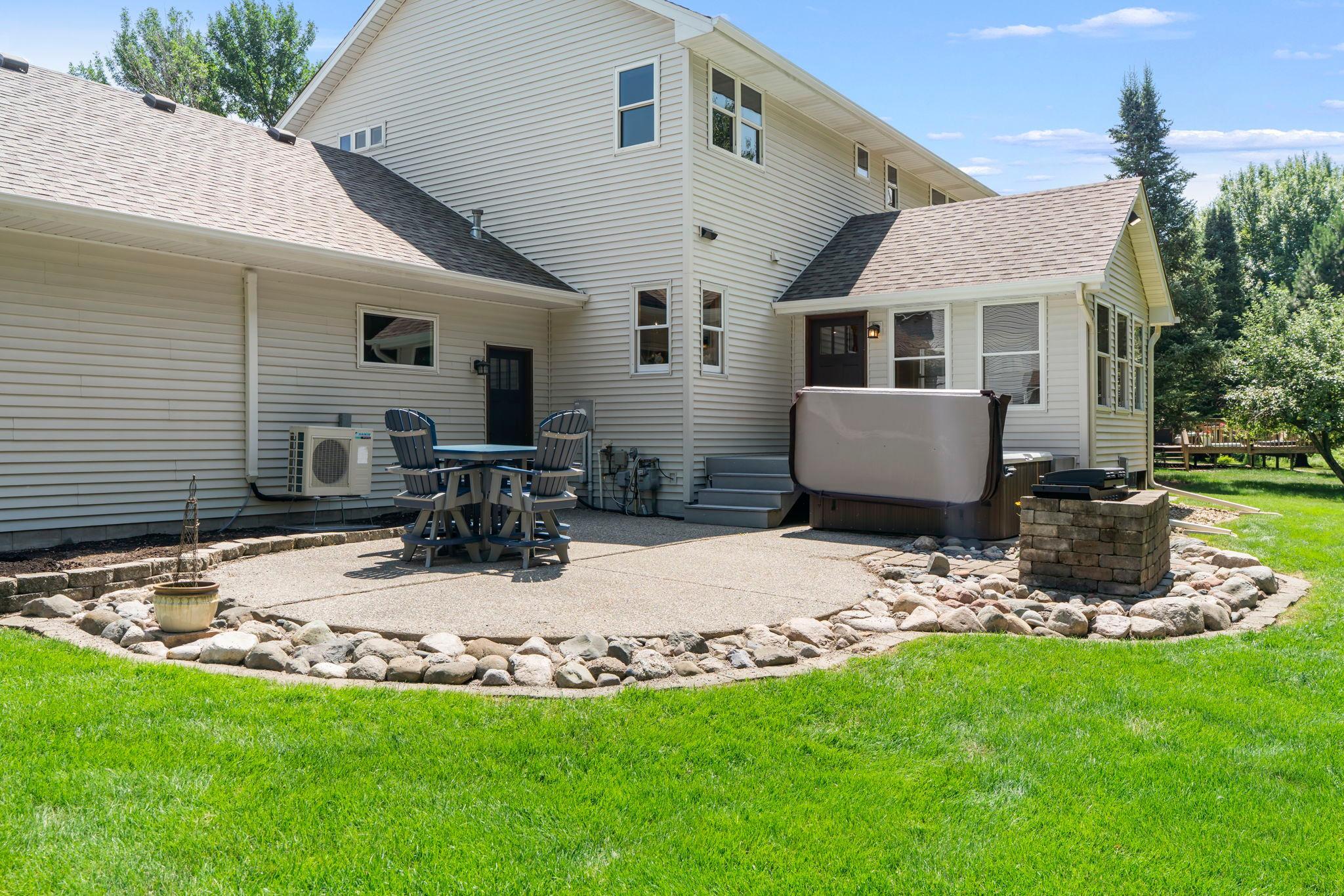 85-web-or-mls-5845 Bayberry Dr-153.jpg