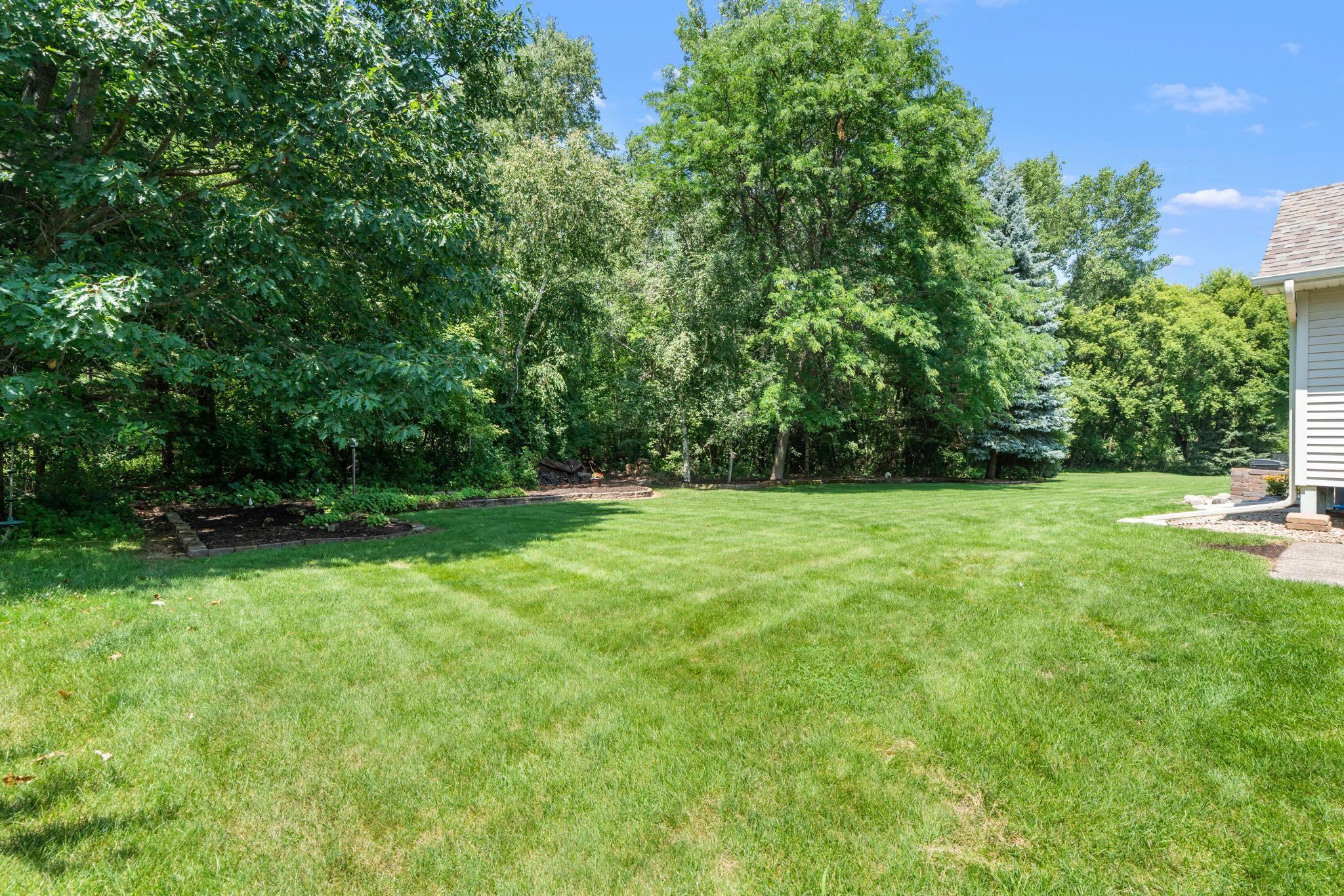 96-web-or-mls-5845 Bayberry Dr-113.jpg
