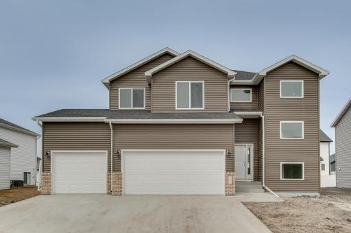 Photo for 5816 James Drive W, West Fargo, ND 58078 - listing #7112269 5816 James Drive W, West Fargo, ND 58078