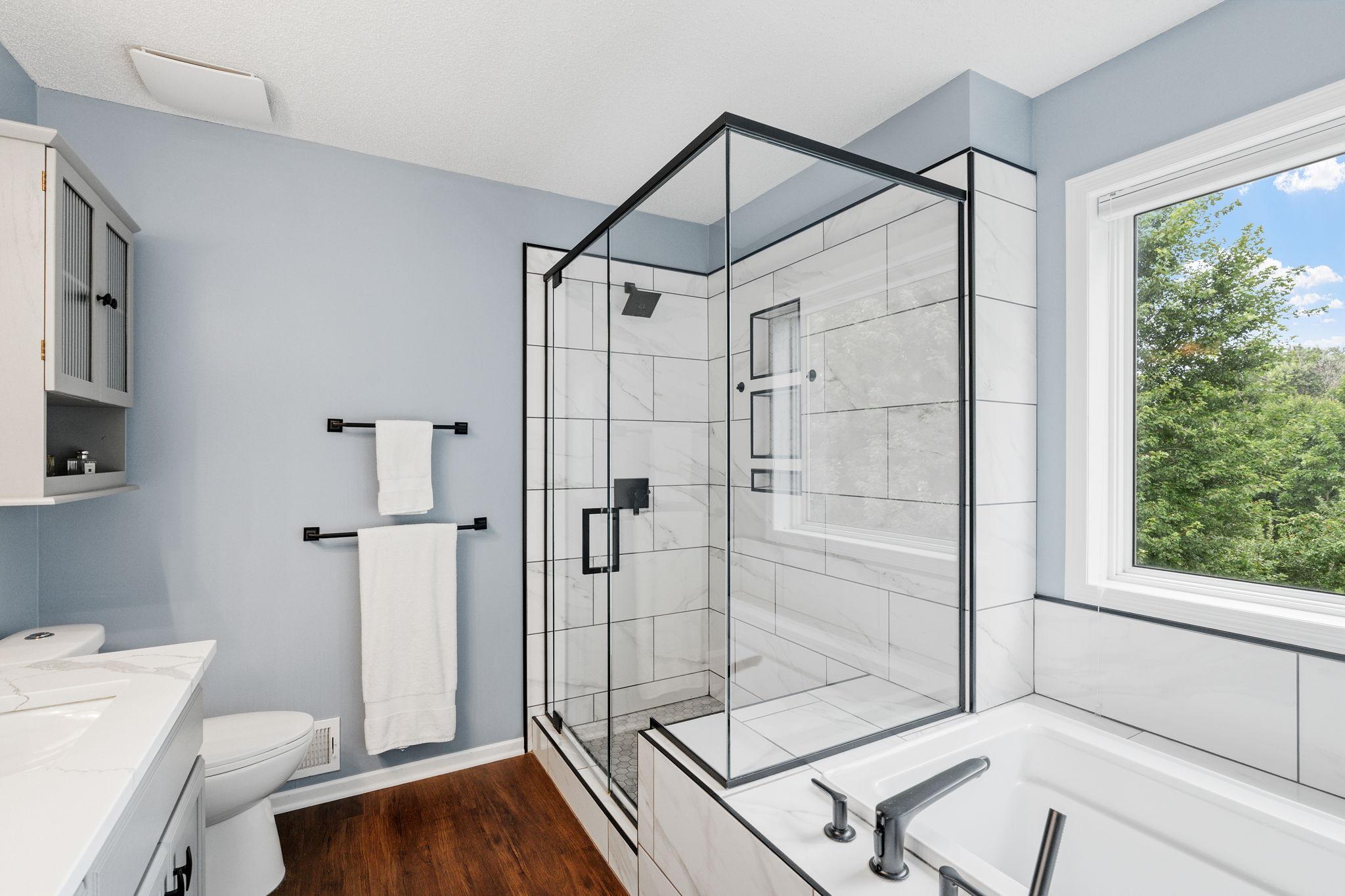 Upper level private primary bathroom