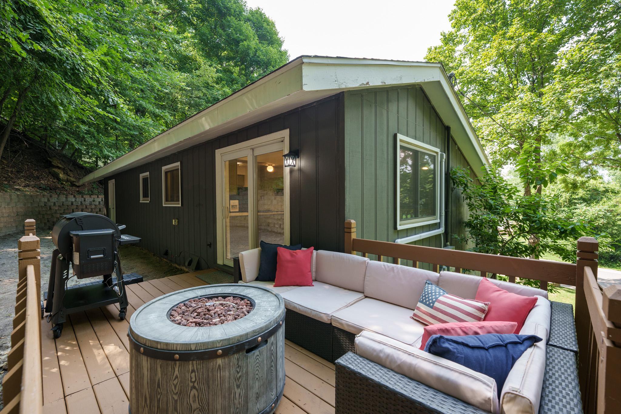 The 16x7.75 ft deck has all the privacy you could want!