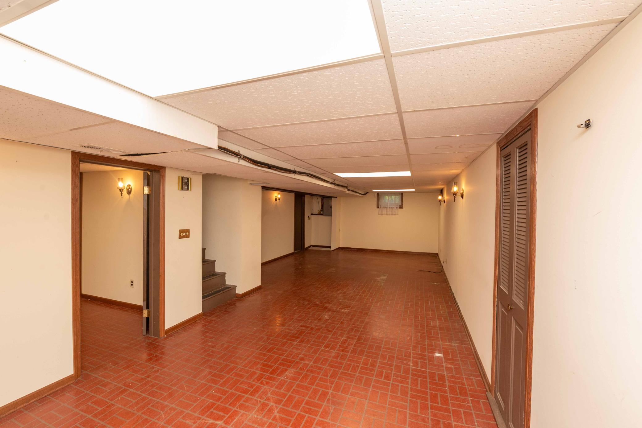 Spacious family room