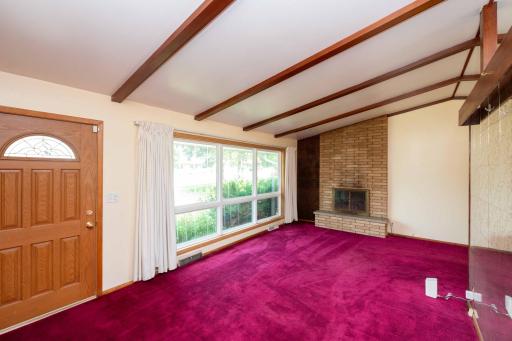 6229 10th Street N, Oakdale, MN 55128