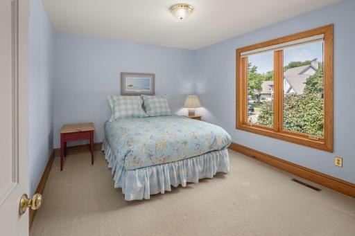8784 Boulder Rise, Eden Prairie, MN 55347
