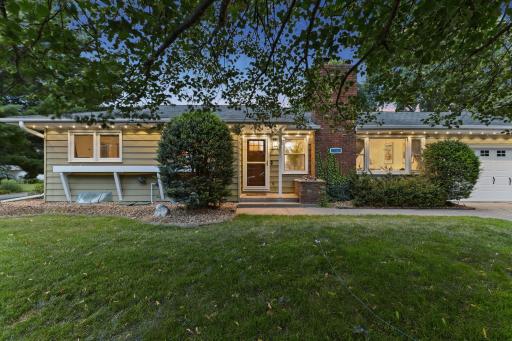 784 Creek Avenue, Mendota Heights, MN 55120