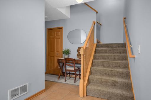 6801 Pine Crest Trail S, Cottage Grove, MN 55016
