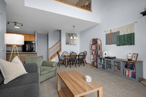 6801 Pine Crest Trail S, Cottage Grove, MN 55016