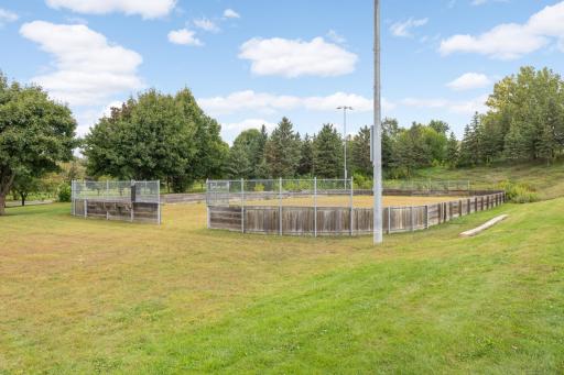 6801 Pine Crest Trail S, Cottage Grove, MN 55016