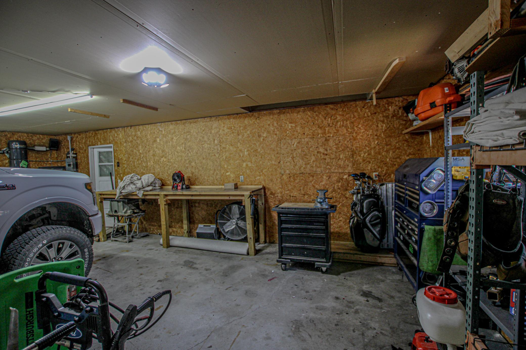Garage.jpg