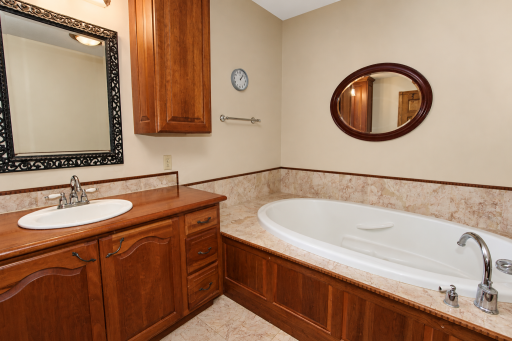 1712 Cranberry Lane NE, Alexandria, MN 56308