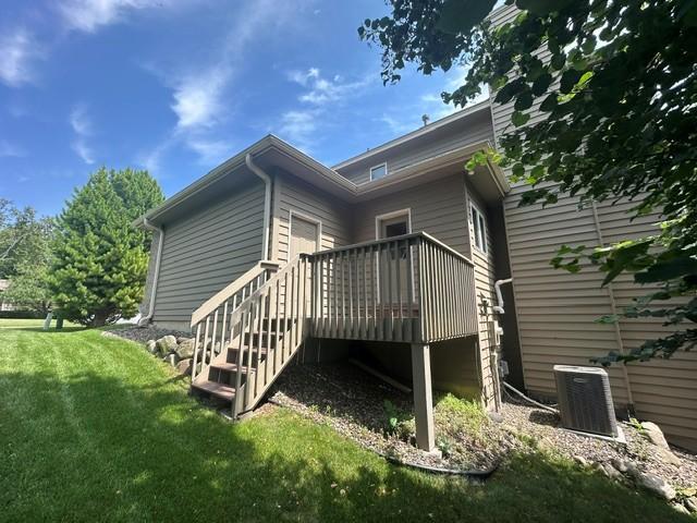 Side deck off laundry