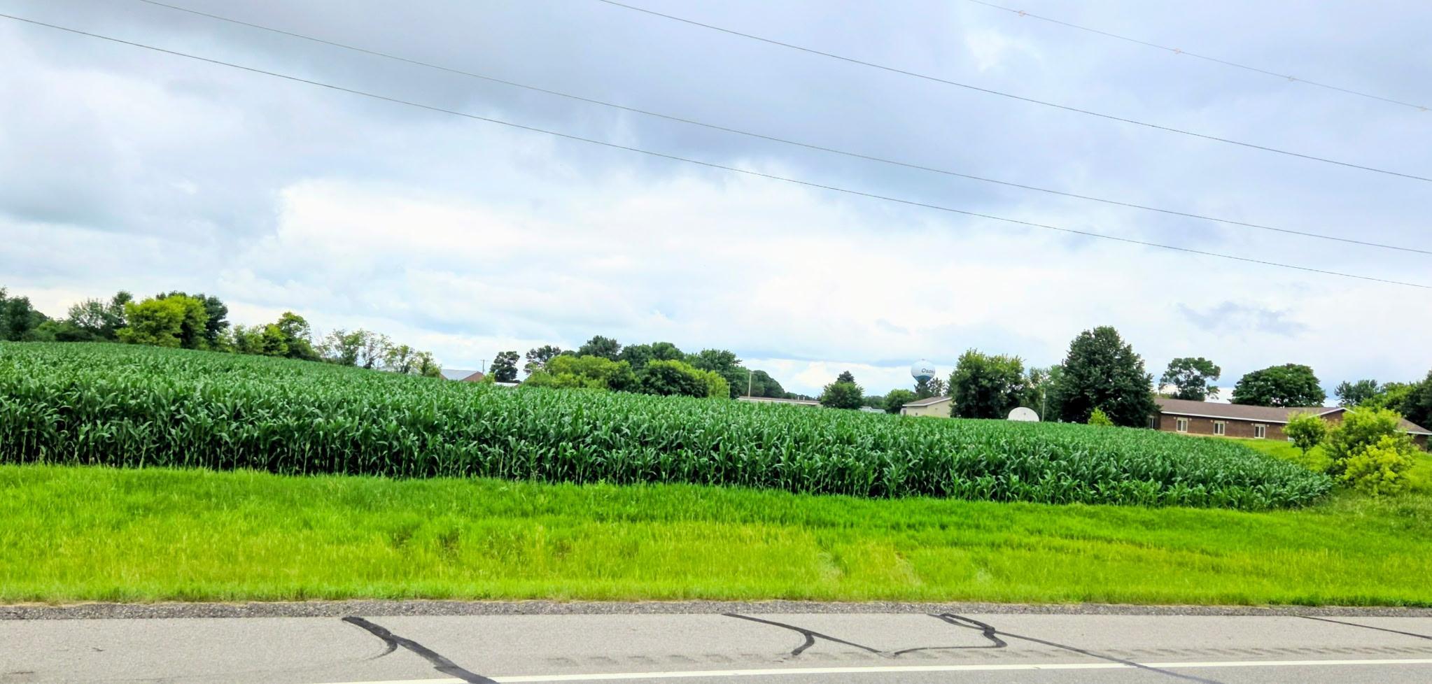 Hwy 27 with 600 ft road frontage.