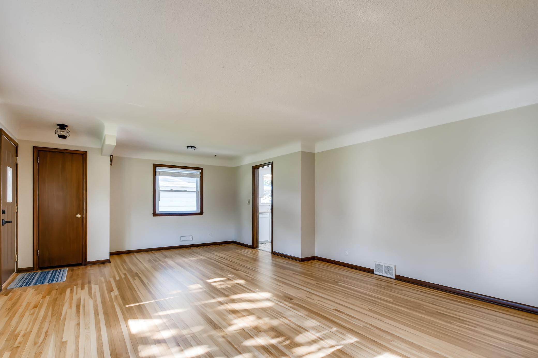 7424 16th Ave S Minneapolis MN-print-008-007-Living Room-3600x2400-300dpi.jpg