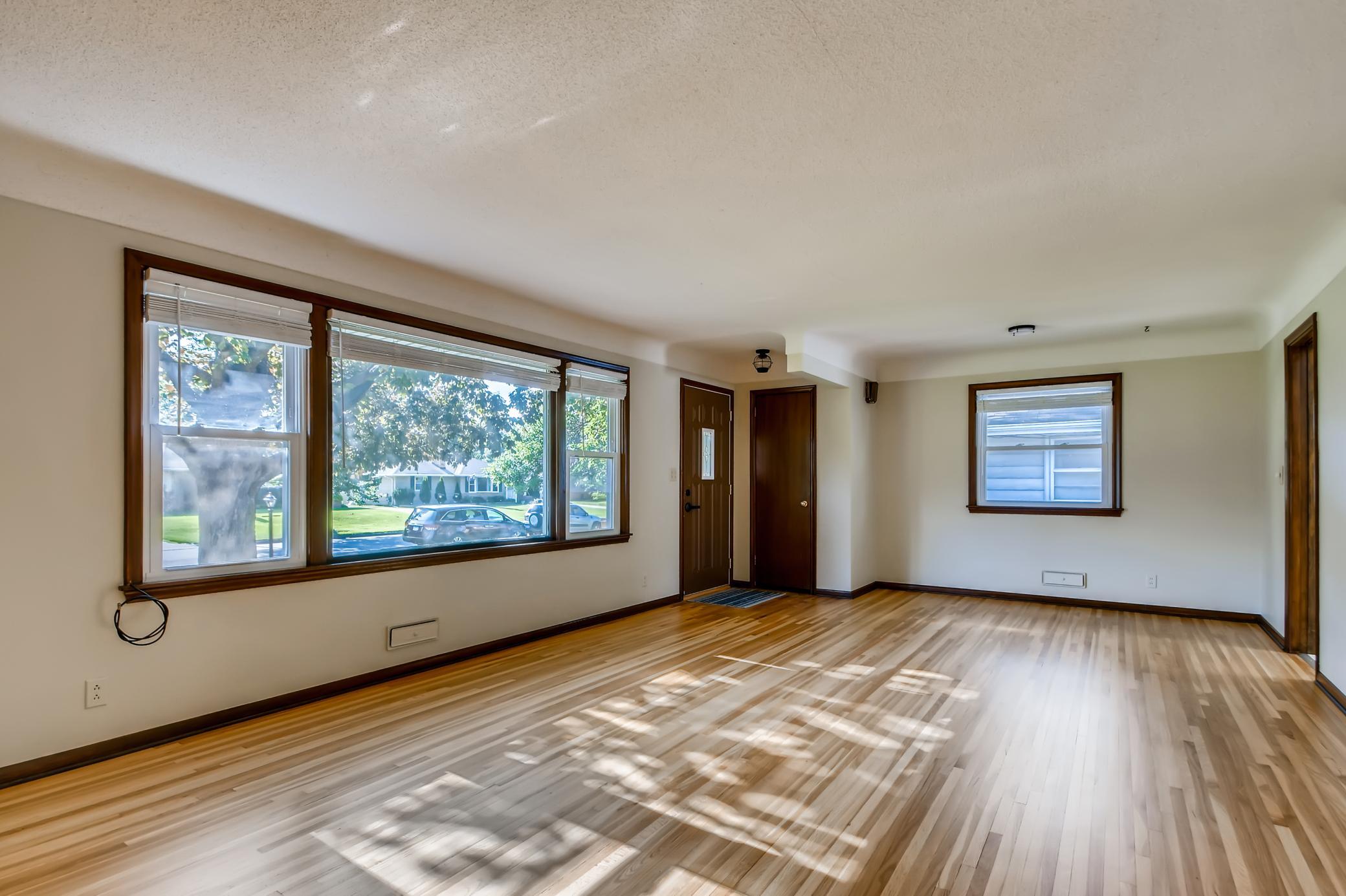 7424 16th Ave S Minneapolis MN-print-009-009-Living Room-3600x2400-300dpi.jpg