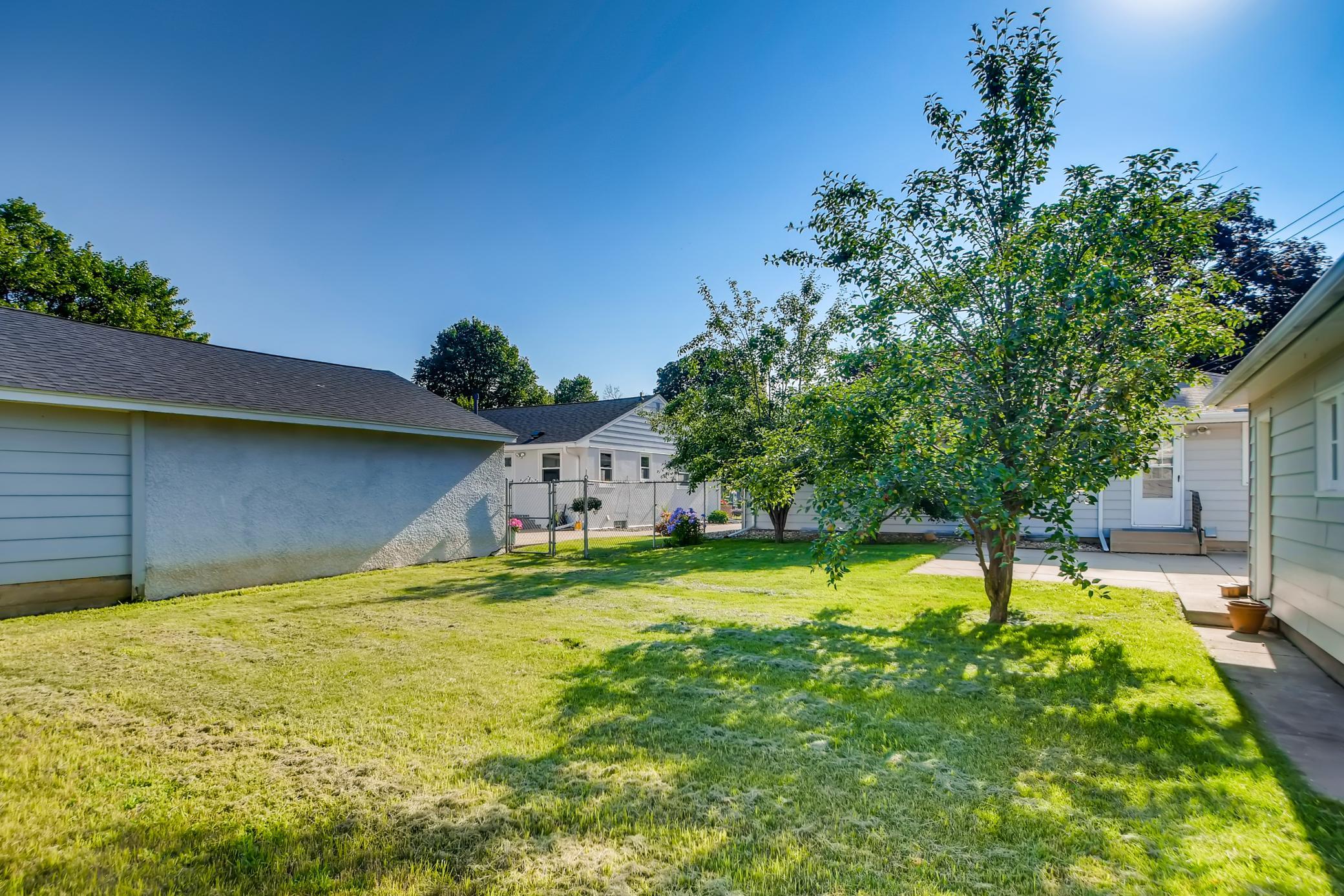 7424 16th Ave S Minneapolis MN-print-038-039-Back Yard-3600x2401-300dpi.jpg