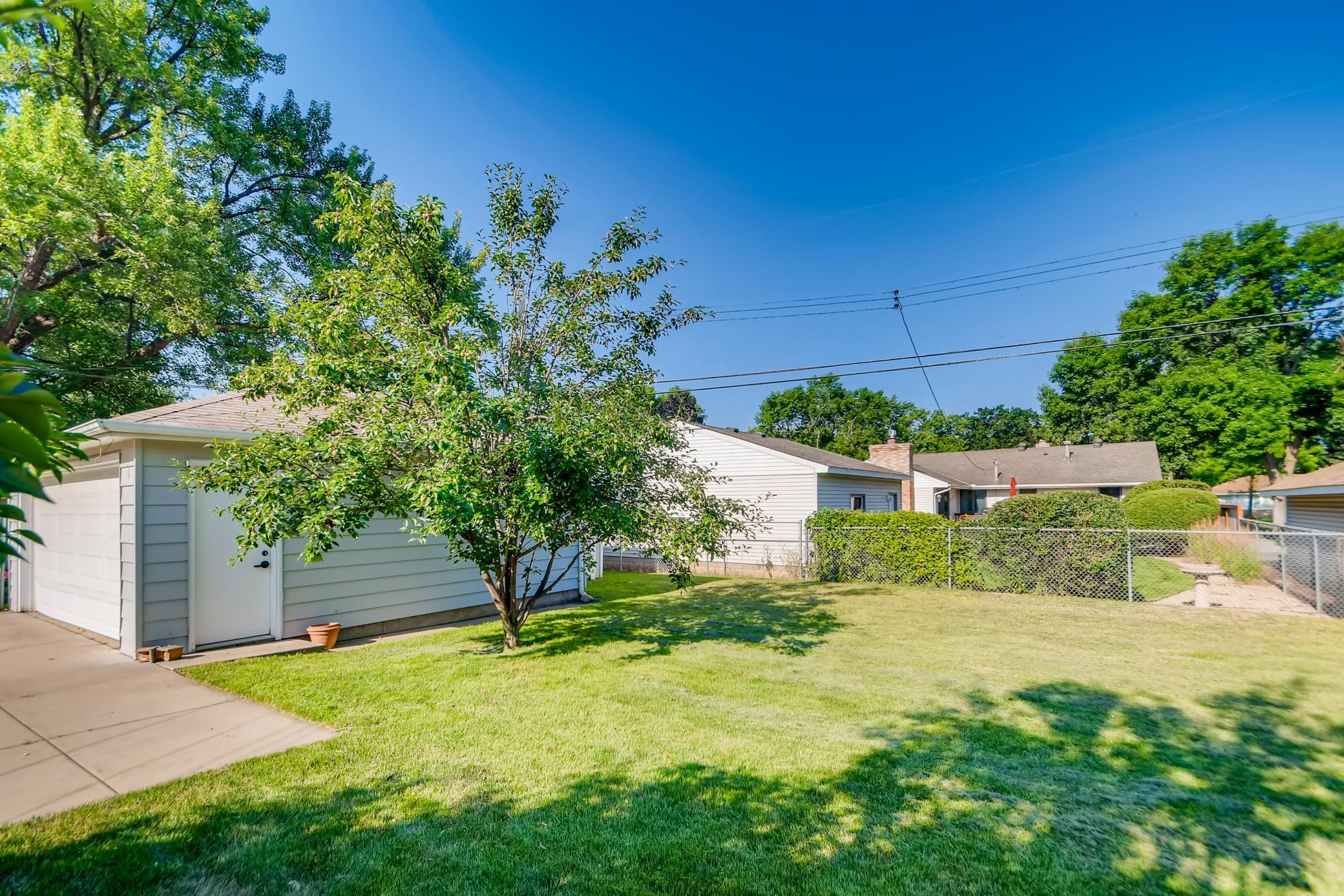 7424 16th Ave S Minneapolis MN-print-036-036-Back Yard-3600x2400-300dpi.jpg