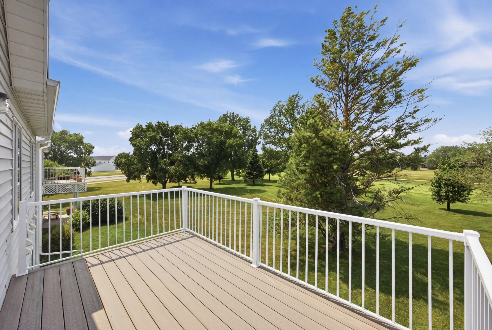Deck (view 1)