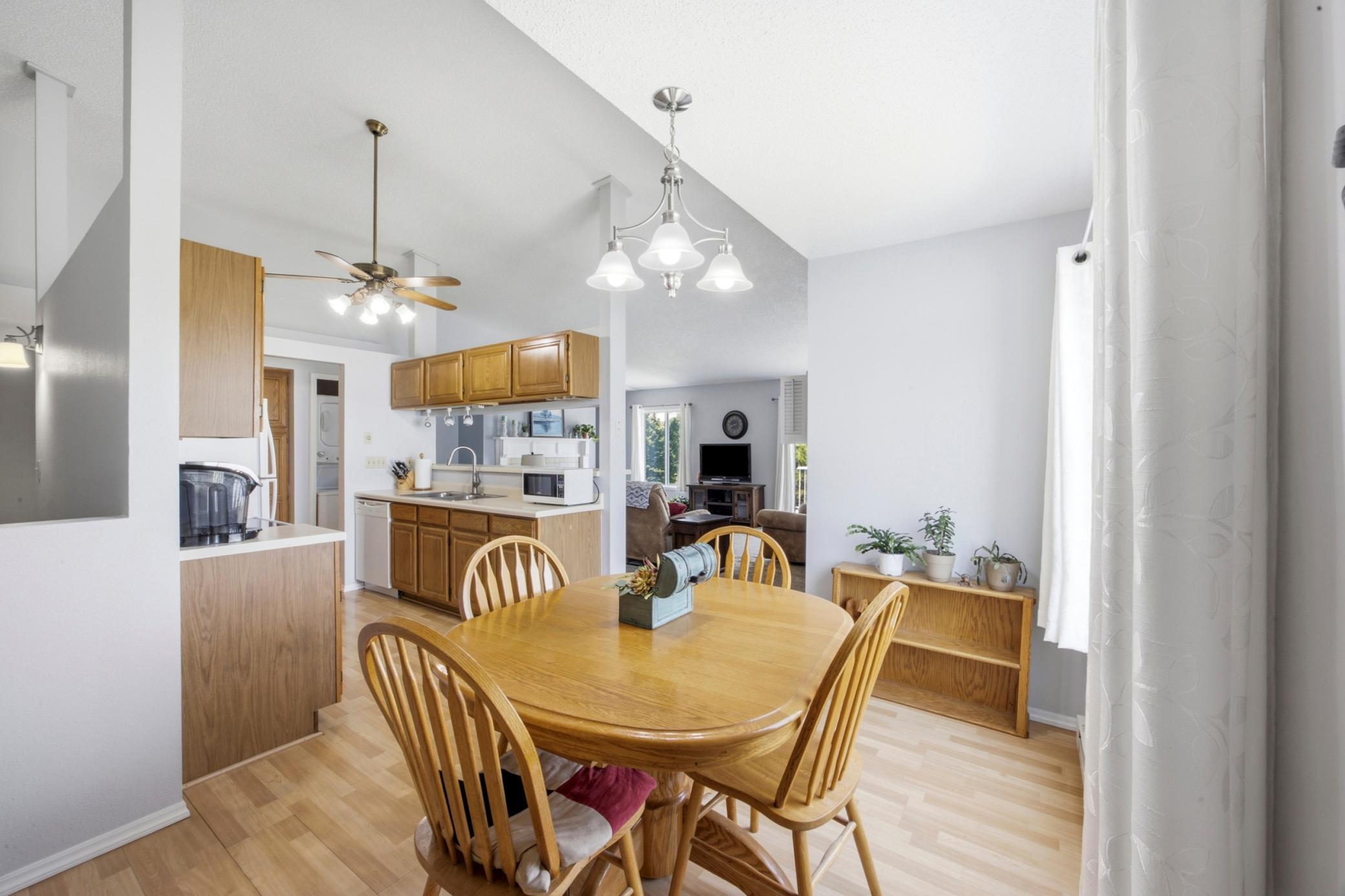 Dining Room (view 3)