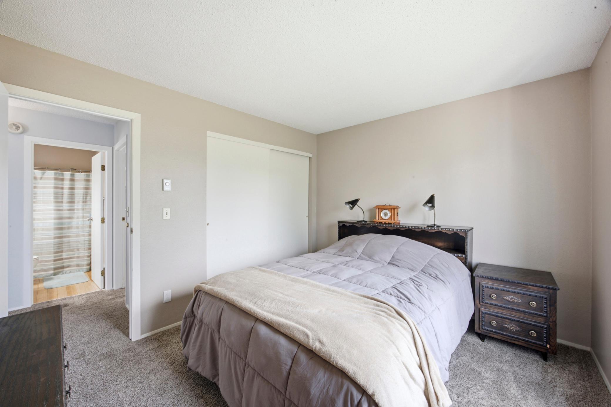 Bedroom #2 (view 2)