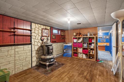 Basement recreation room