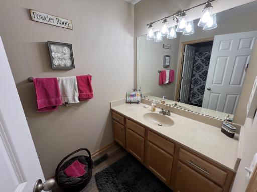 18060 Kindred Court, Lakeville, MN 55044
