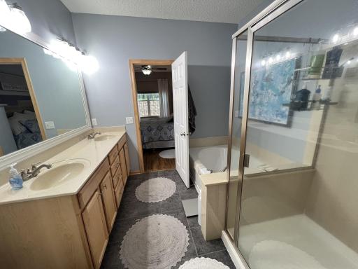 18060 Kindred Court, Lakeville, MN 55044