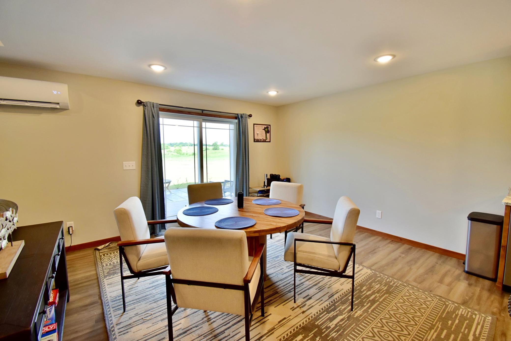 Neal - Townhouse on GrayStone - 8.jpg