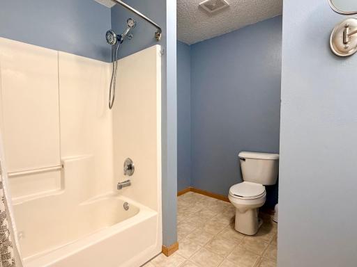2110 Darling Avenue E, Alexandria, MN 56308