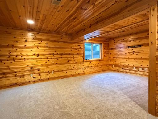 2110 Darling Avenue E, Alexandria, MN 56308