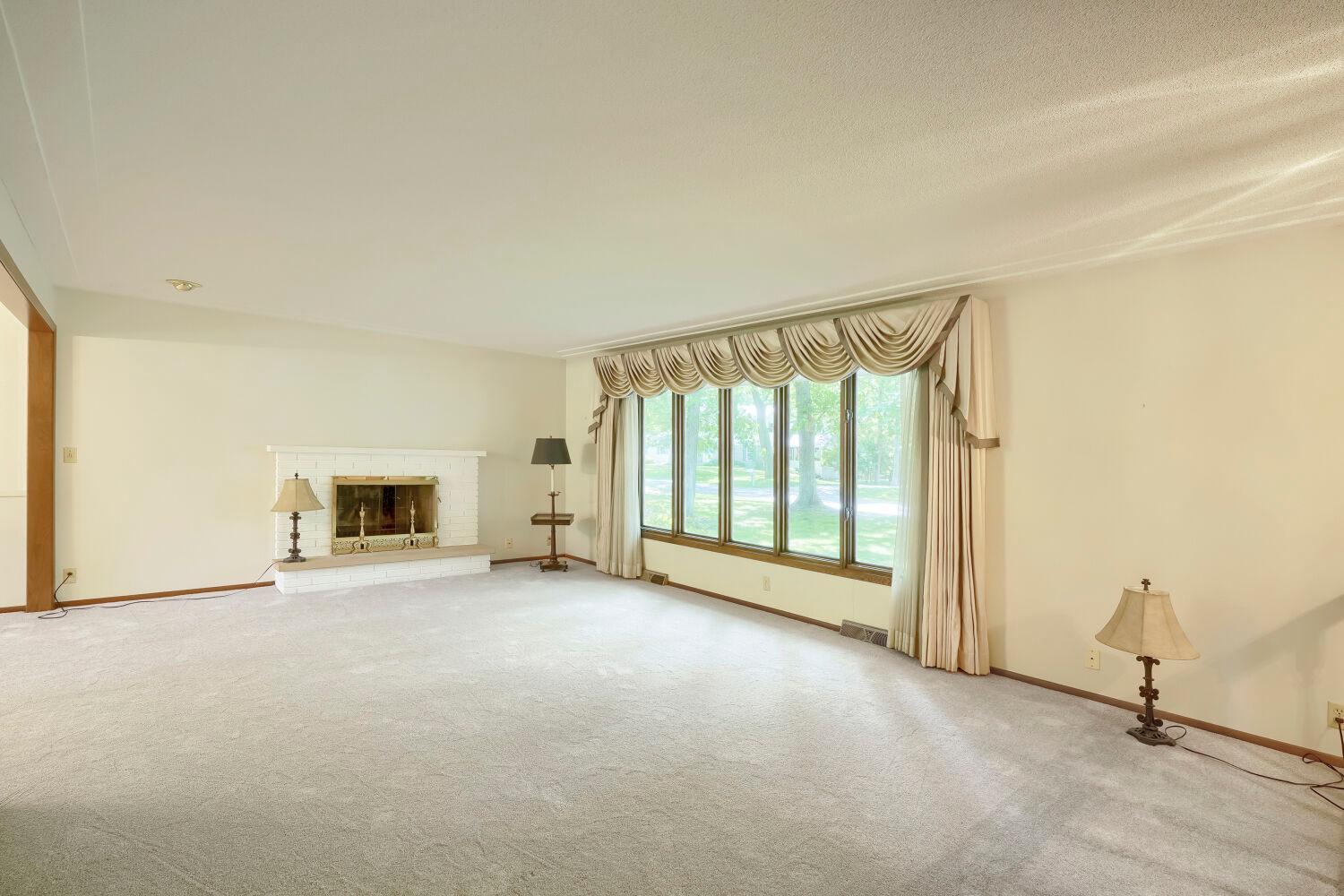 Living room with gas fireplace