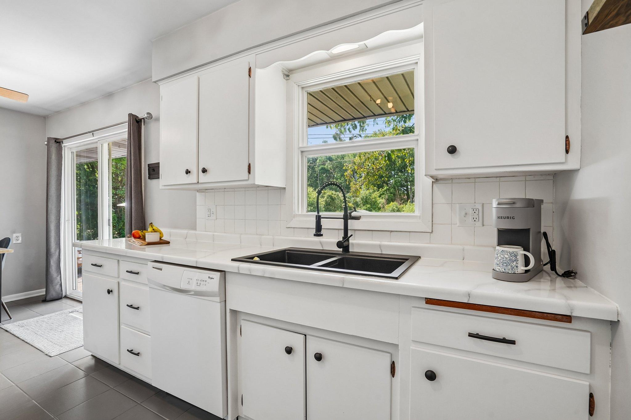 15-web-or-mls-Terrace Dr-S1807-015.jpg