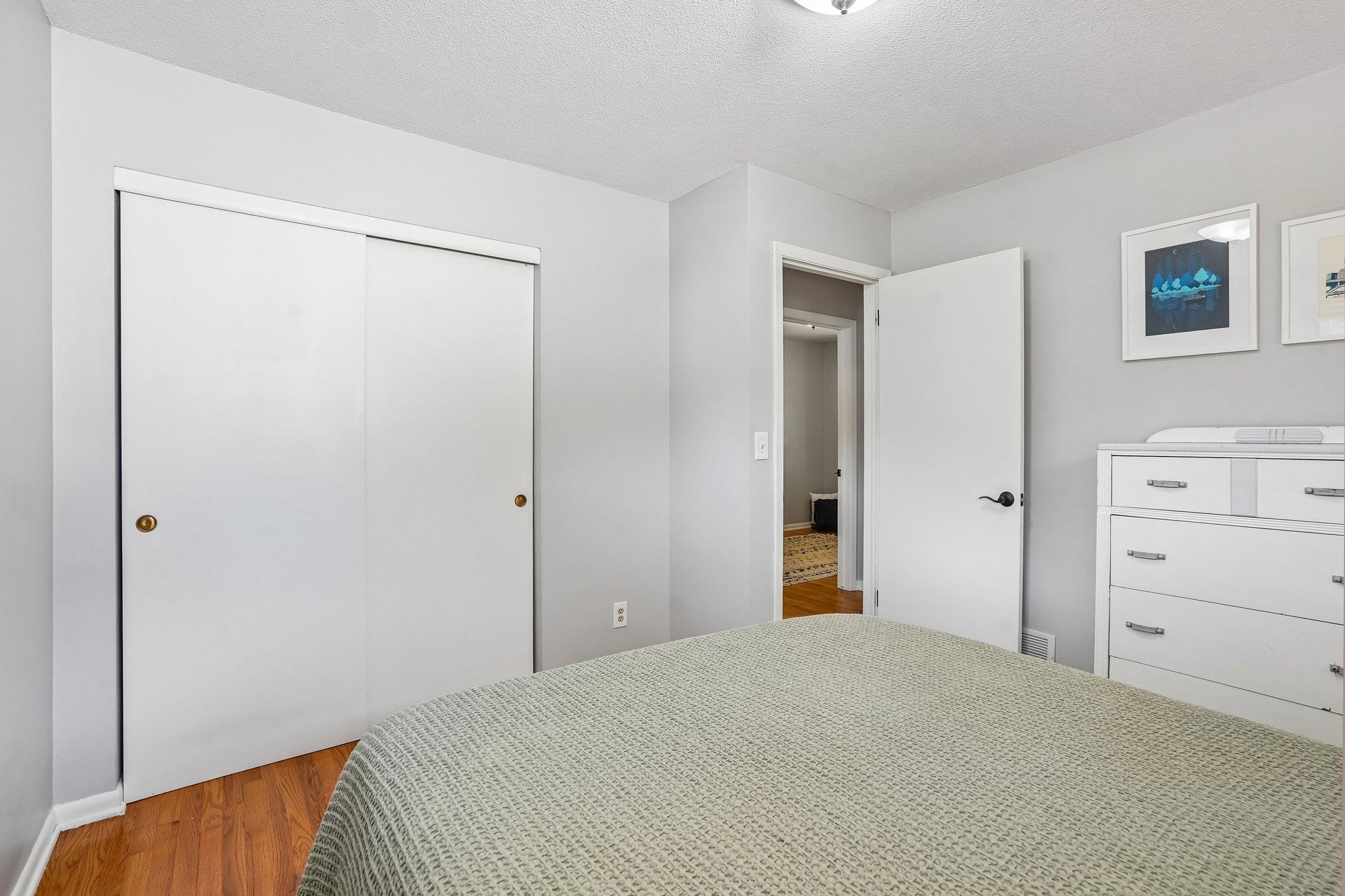 19-web-or-mls-Terrace Dr-S1807-019.jpg