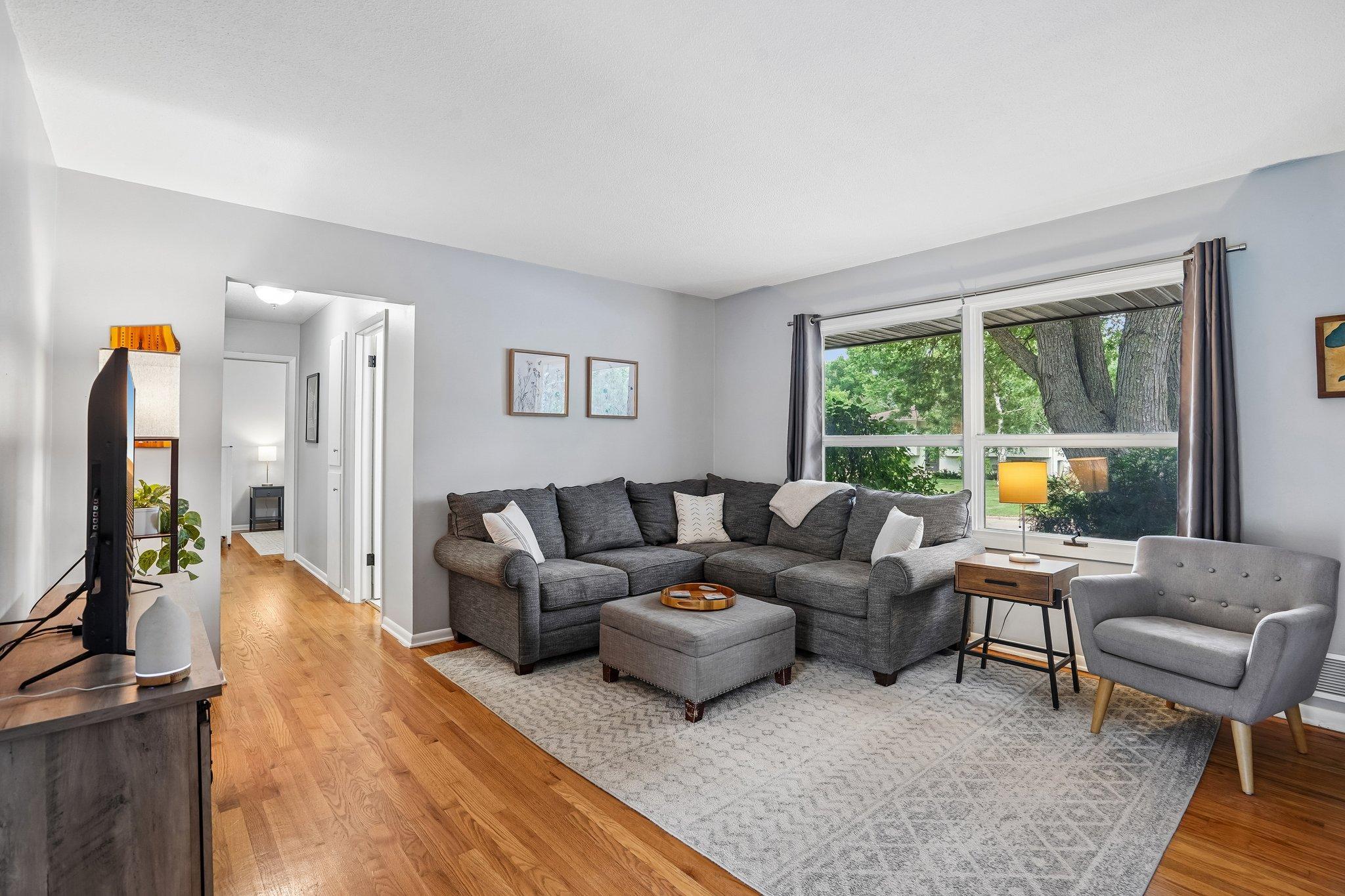 7-web-or-mls-Terrace Dr-S1807-007.jpg