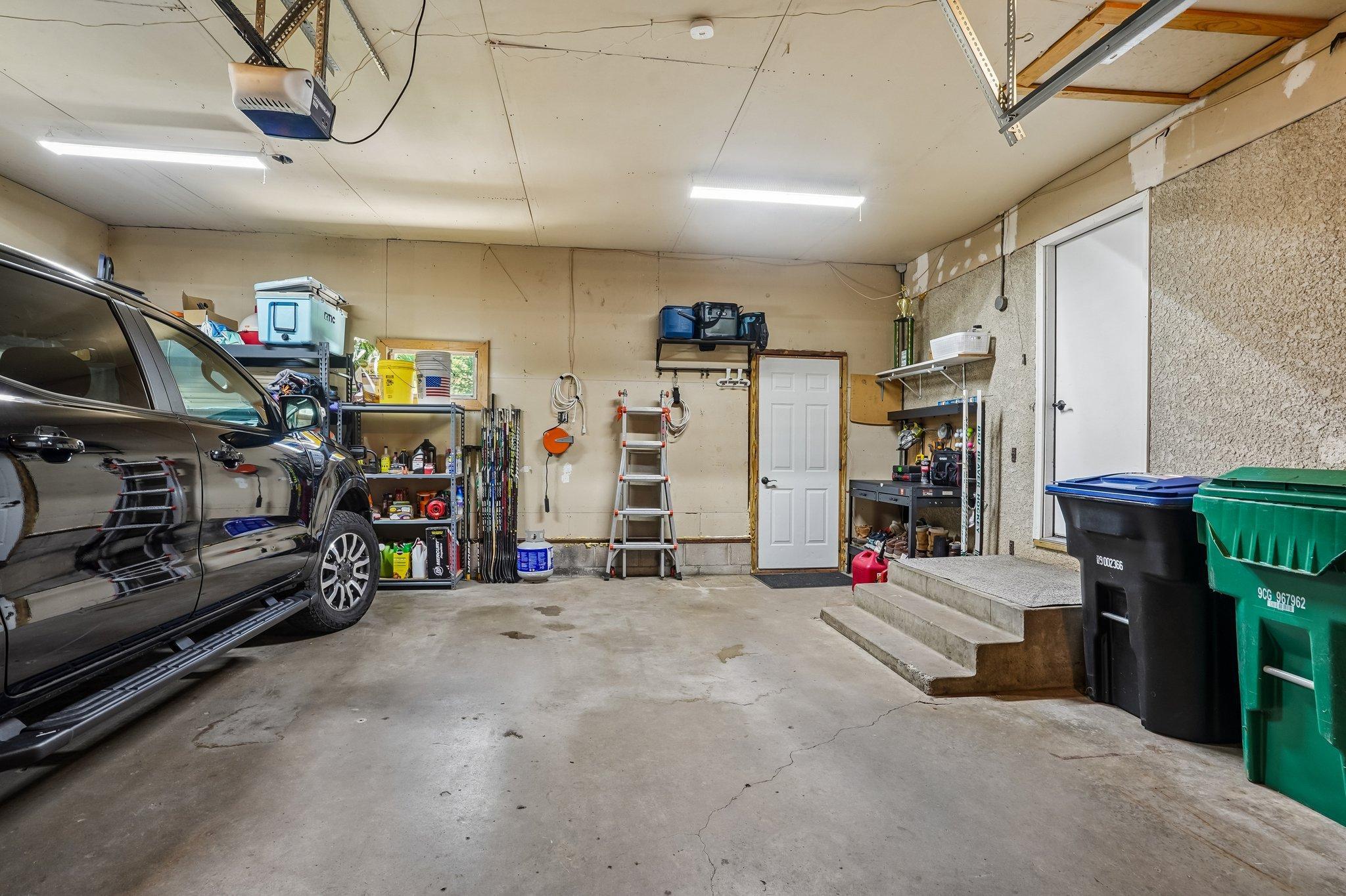 40-web-or-mls-Terrace Dr-S1807-040.jpg