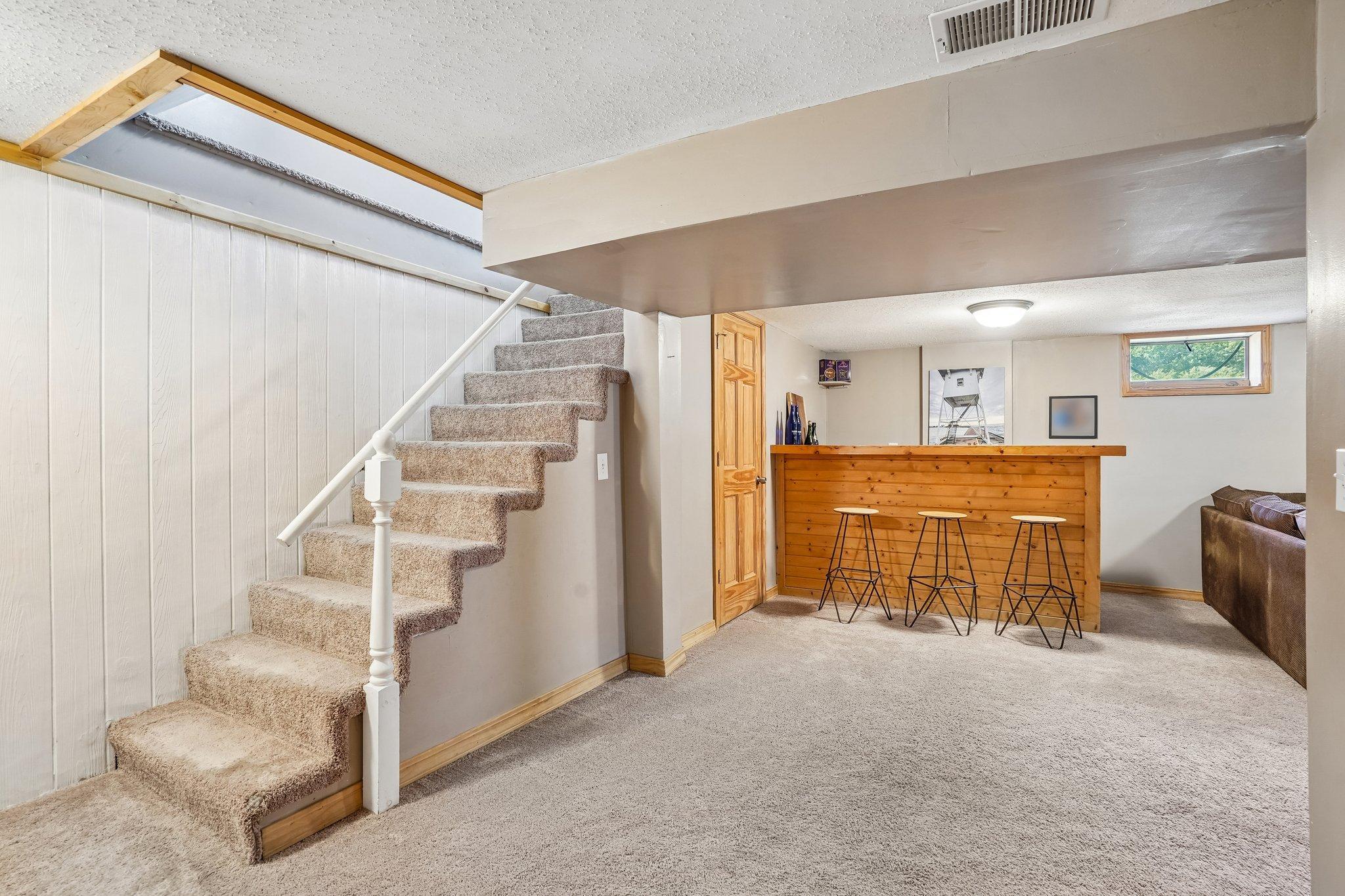 28-web-or-mls-Terrace Dr-S1807-028.jpg