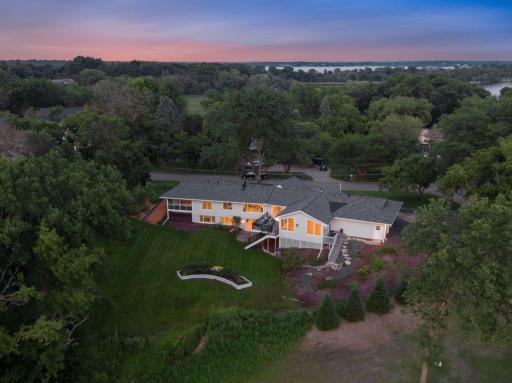 1155 Heritage Lane, Wayzata, MN 55391