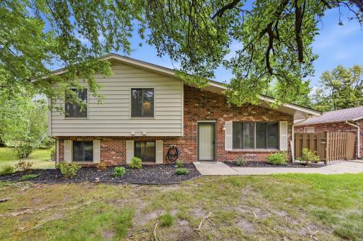 Photo for 9712 Cimarron Circle, Hopkins, MN 55305 - listing #7112429 9712 Cimarron Circle, Hopkins, MN 55305