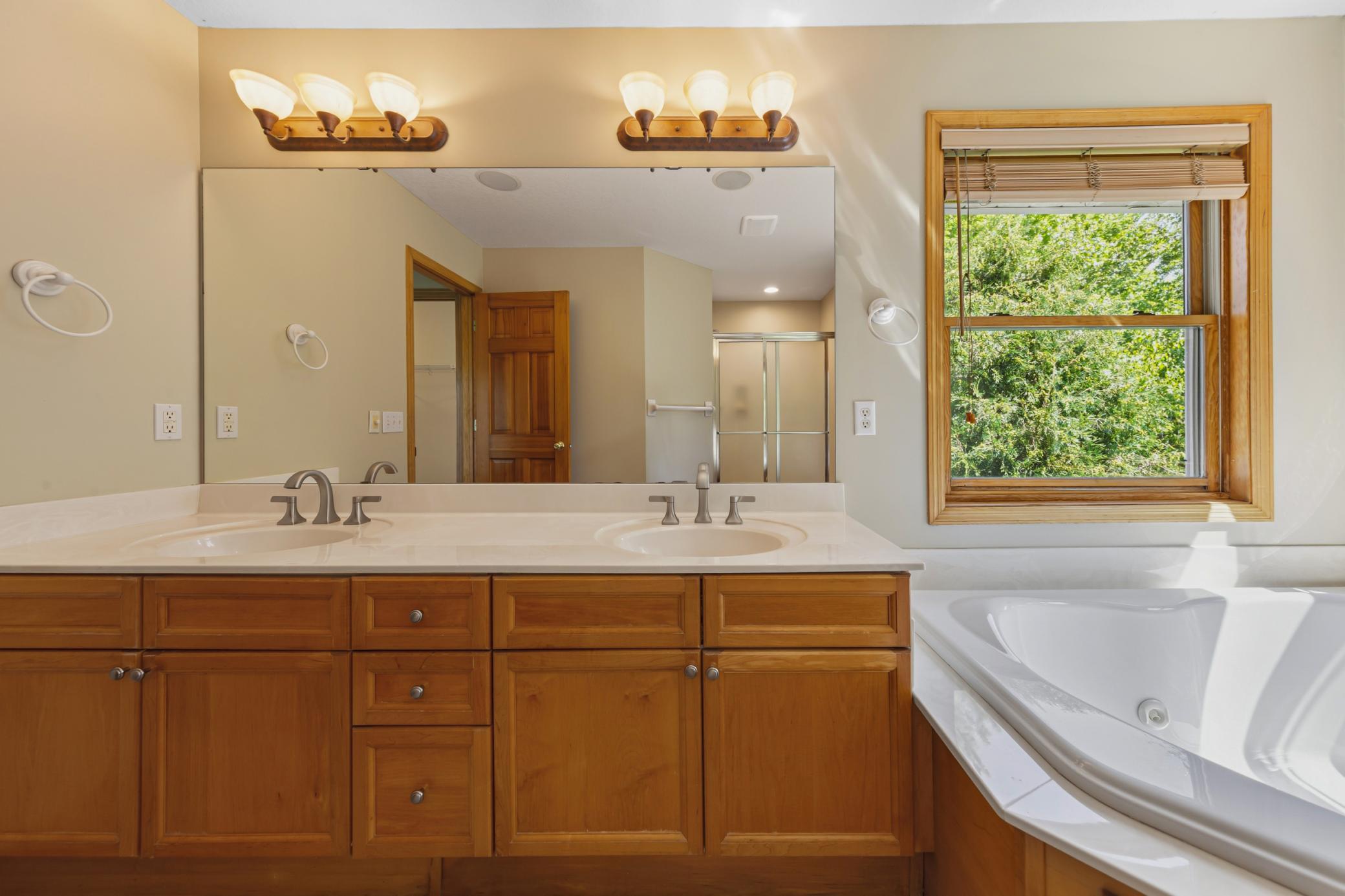 Main Bathroom View