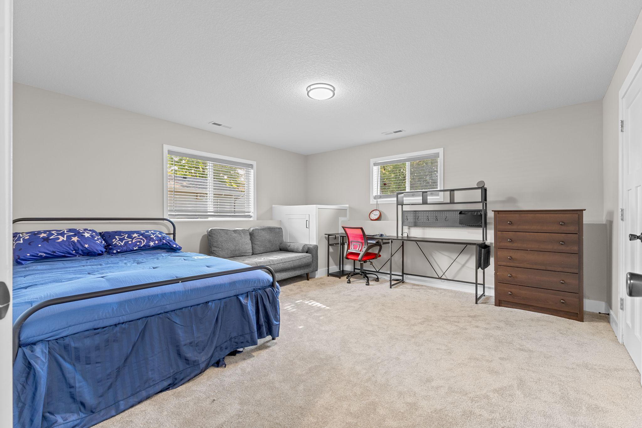 bedroom4.jpg