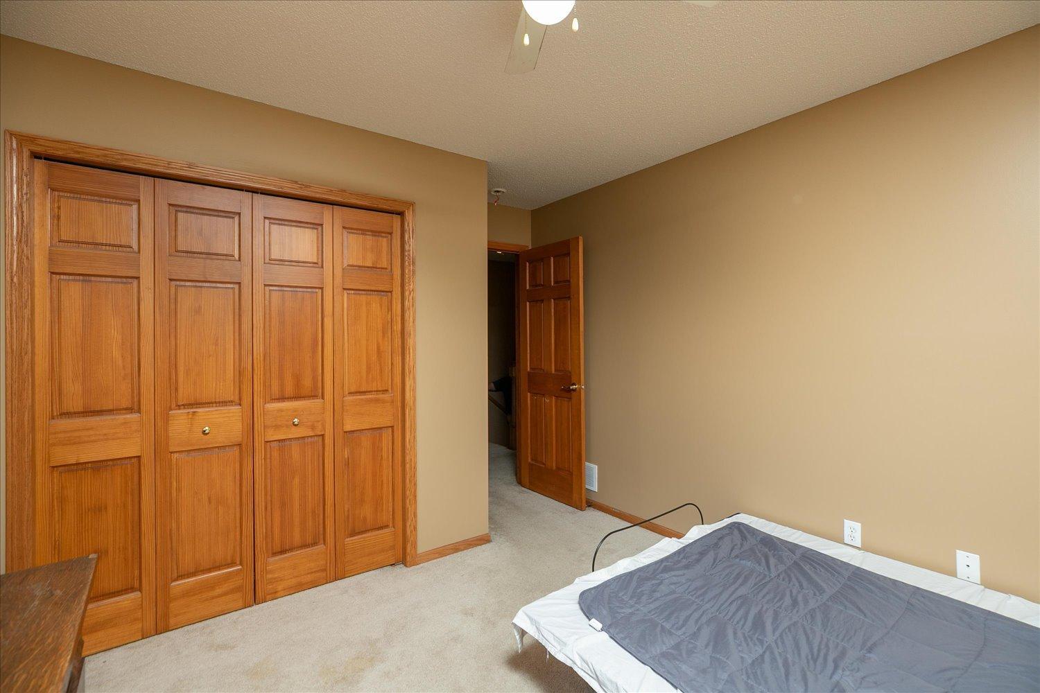 33-33-Bedroom 3.jpg