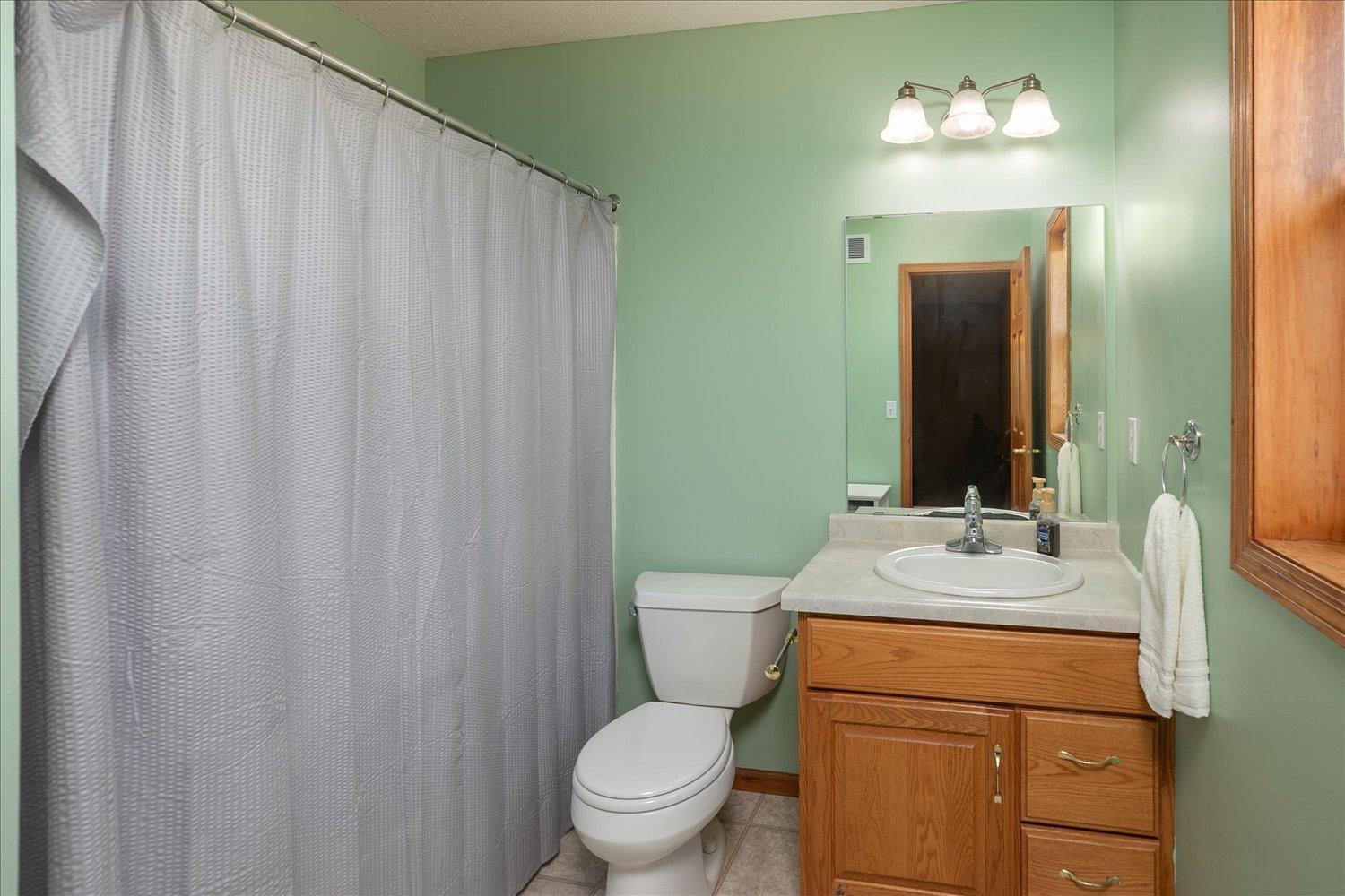34-34-Bathroom.jpg