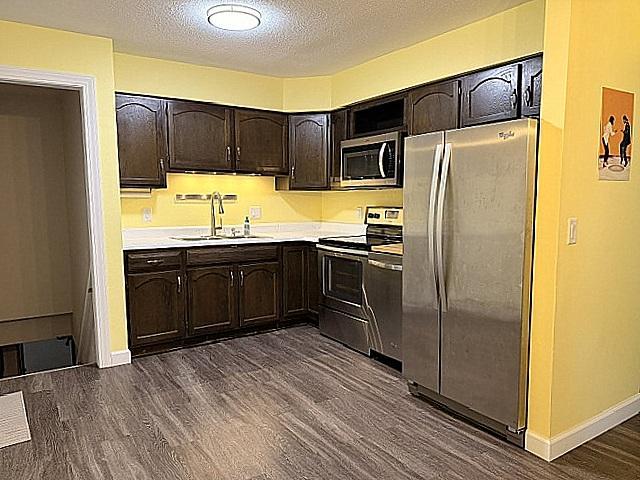 Kitchen bb.jpg