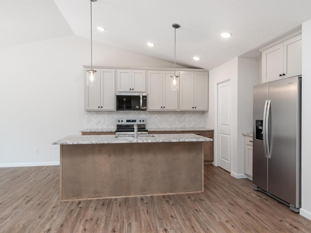 4944 River Oaks Rd, Rockford