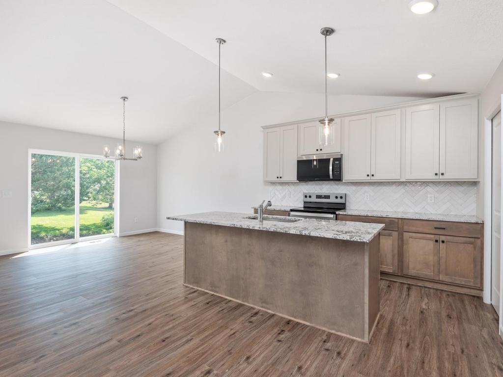 4944 River Oaks Rd, Rockford