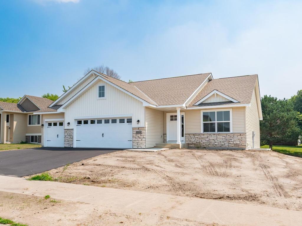 4944 River Oaks Rd, Rockford