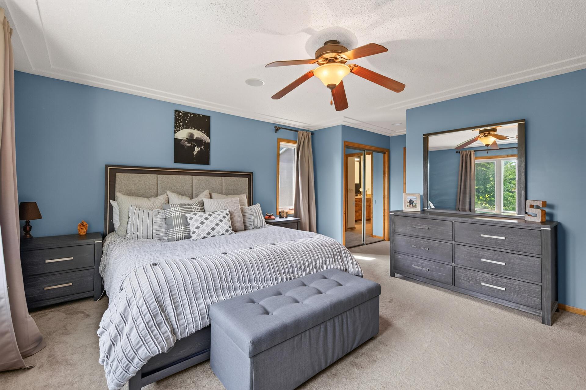 Primary Suite W/Large Walkin Closet