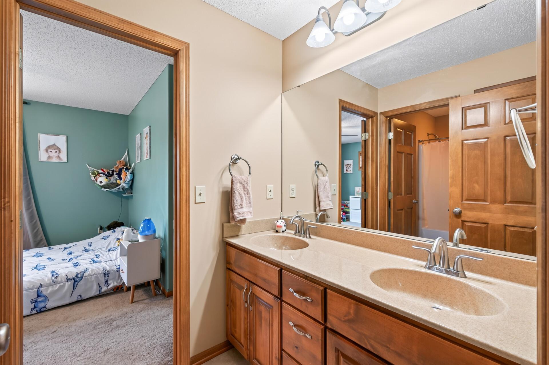 Jack & Jill bathroom between 2nd/3rd bedroom