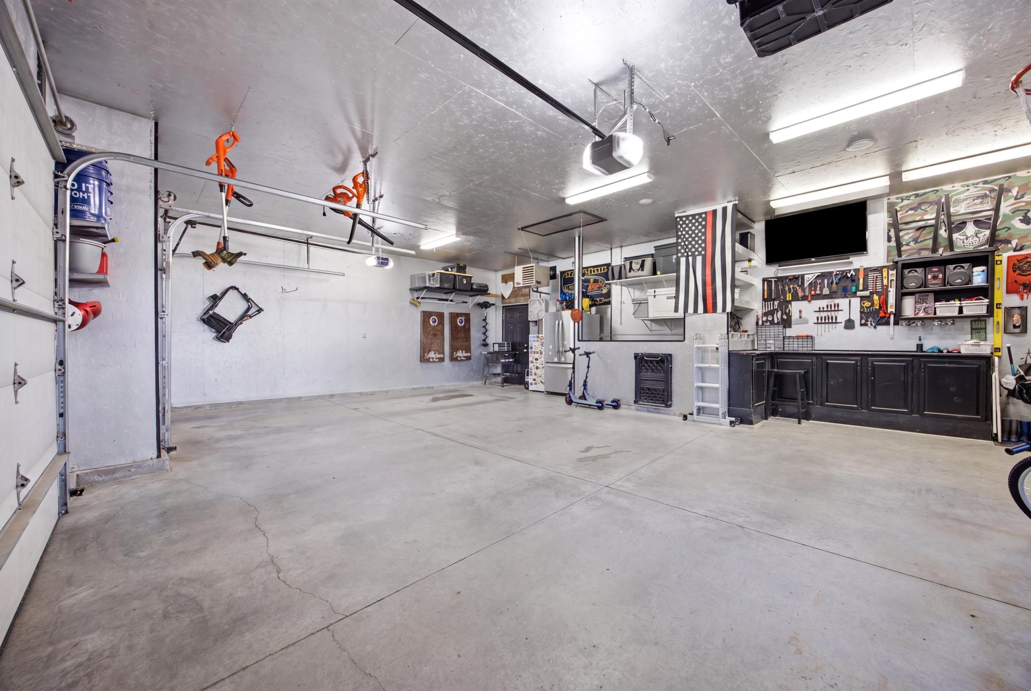 3 Stall Garage