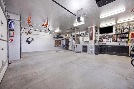729 36th Avenue W, West Fargo, ND 58078