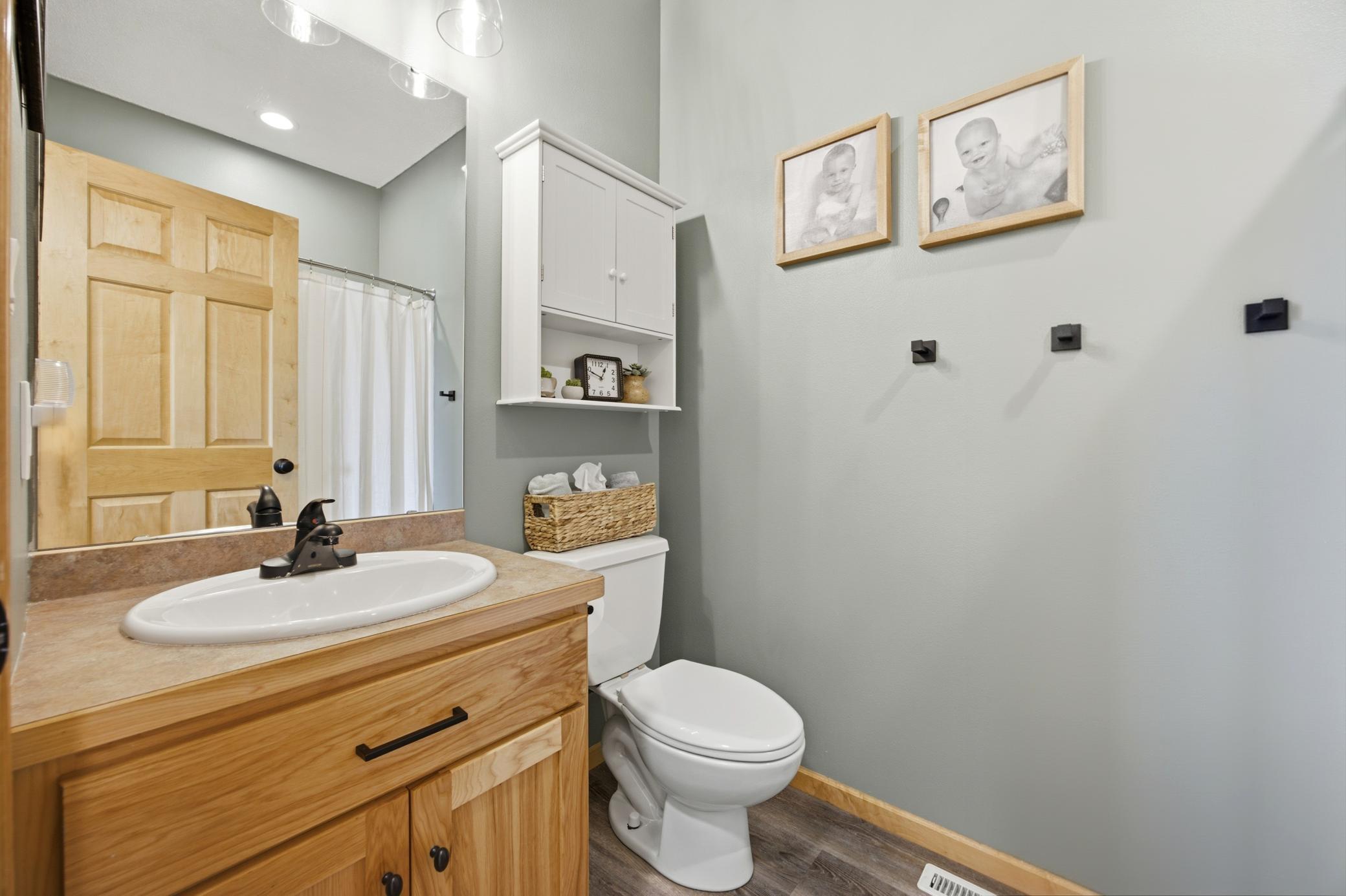 Full Bathroom